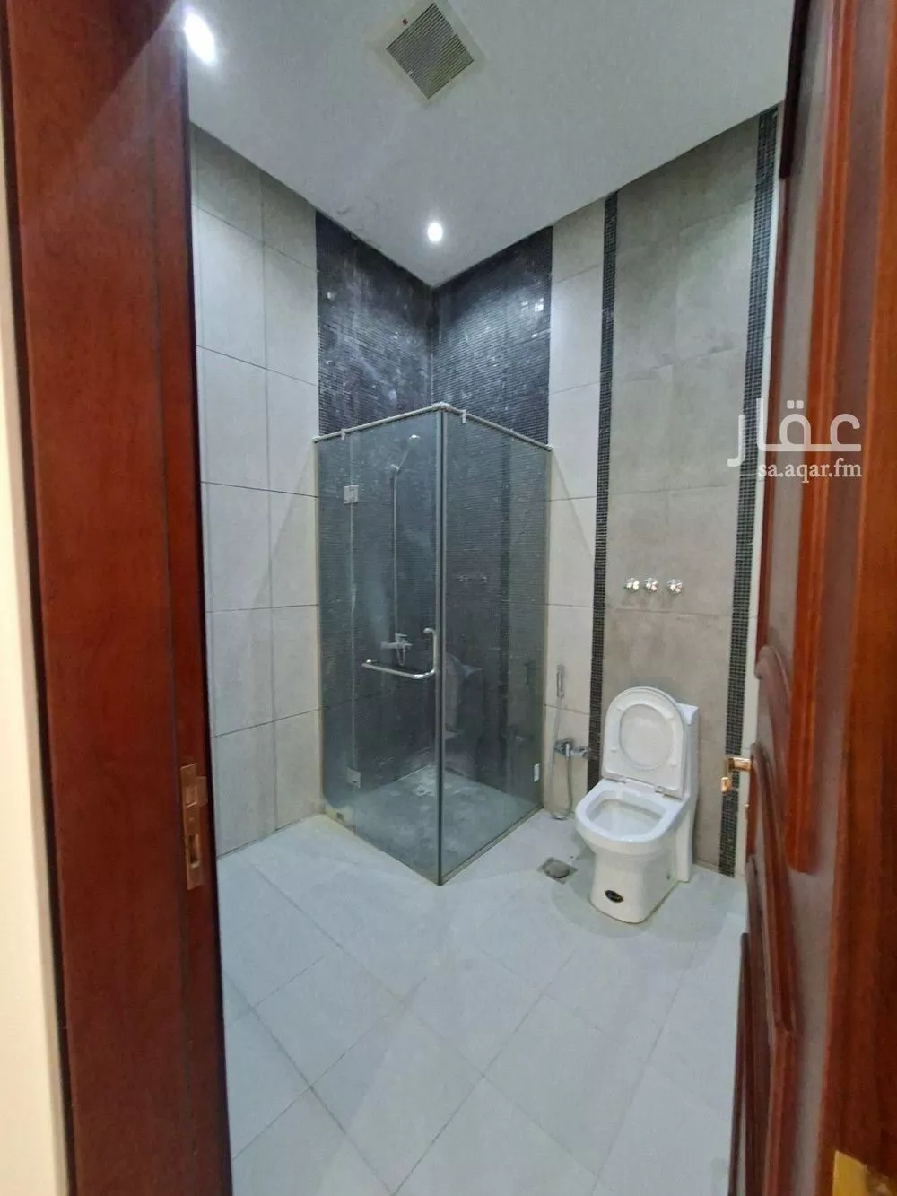 فيلا 6 غرف في العارض 23