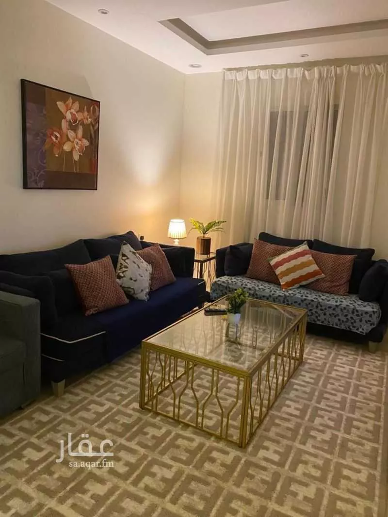 عمارة 925 م² في الملقا 12