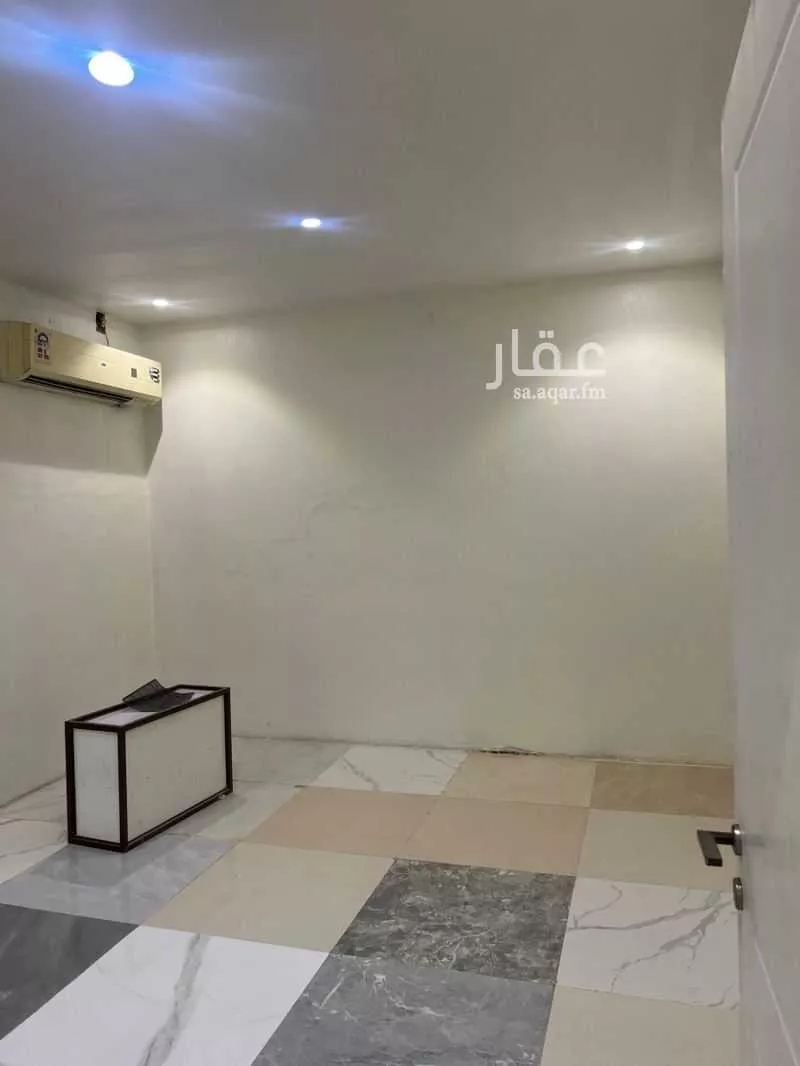 شقة 2 غرف في السعادة 4