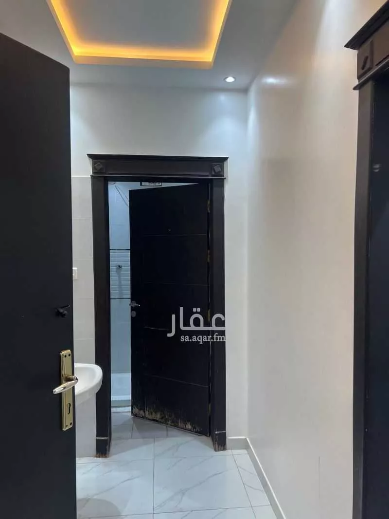 دور 4 غرف في السعادة 6