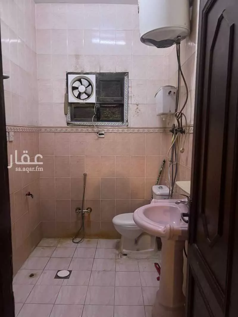 دور 2 غرف في السعادة 6