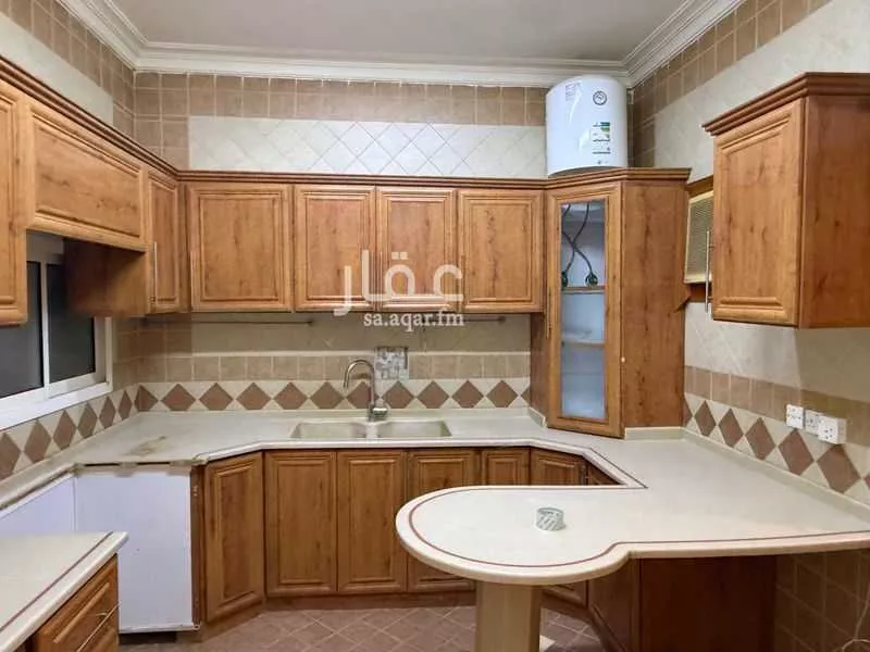 شقة 4 غرف في الحمراء 11