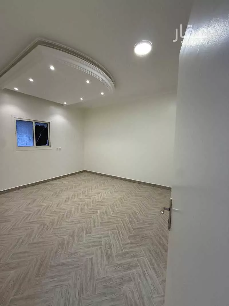 شقة 4 غرف في الحمراء 8