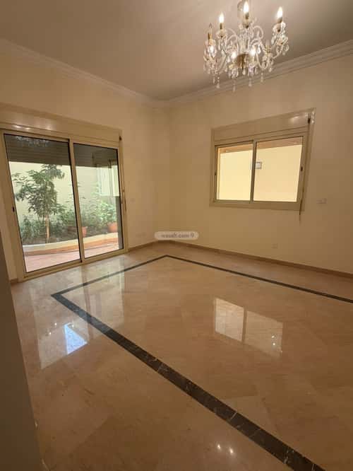 فيلا 4 غرف في الخالدية 18