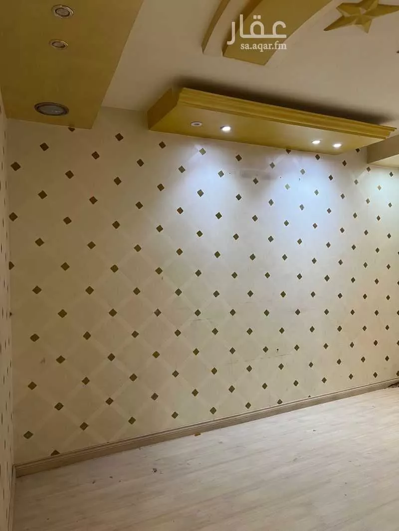 دور 4 غرف في السعادة 5