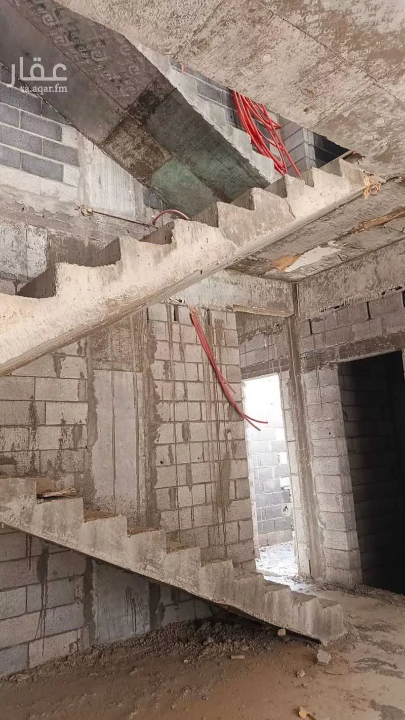 فيلا 7 غرف في بنبان 9