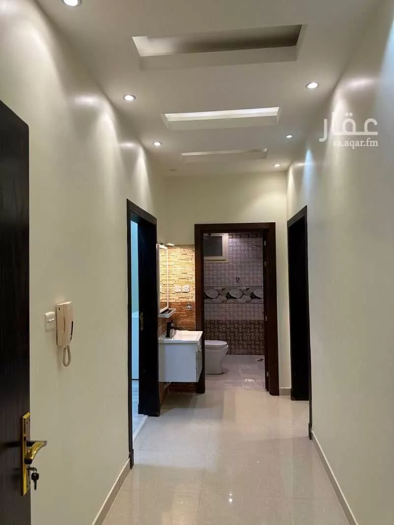 شقة 3 غرف في الملقا 8