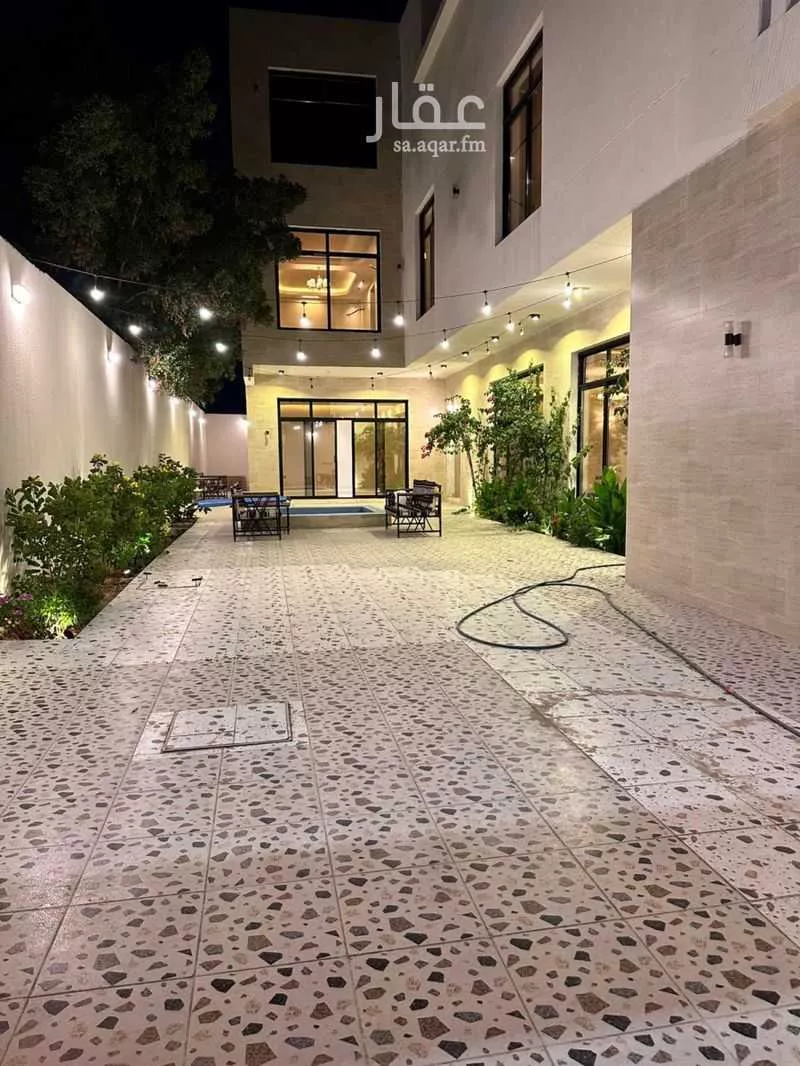 7 bedroom villa in As Sawari 8