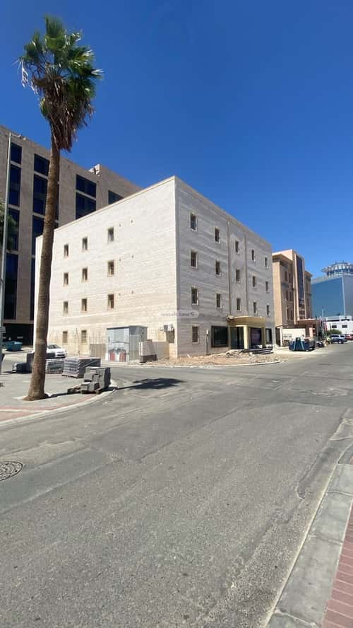 900 sqm office in Al Ruwais 13
