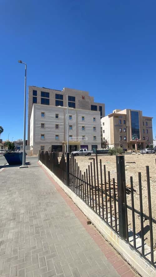 900 sqm office in Al Ruwais 15