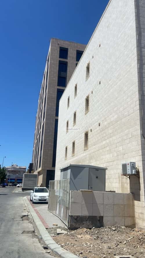 900 sqm office in Al Ruwais 3