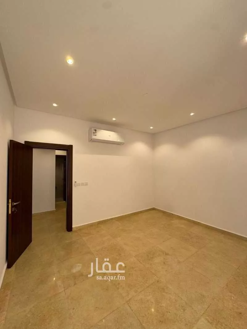 فيلا 8 غرف في الكوثر 3