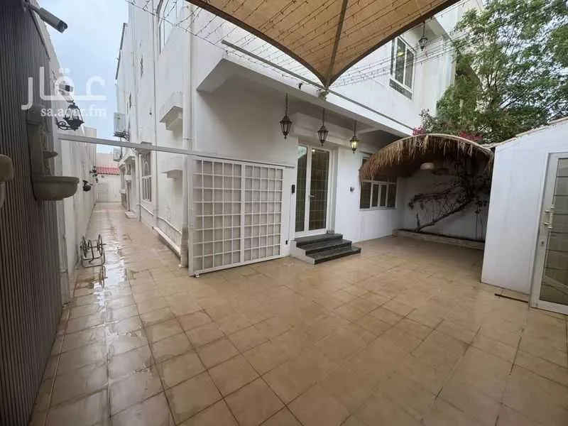 فيلا 5 غرف في الفيصلية 8