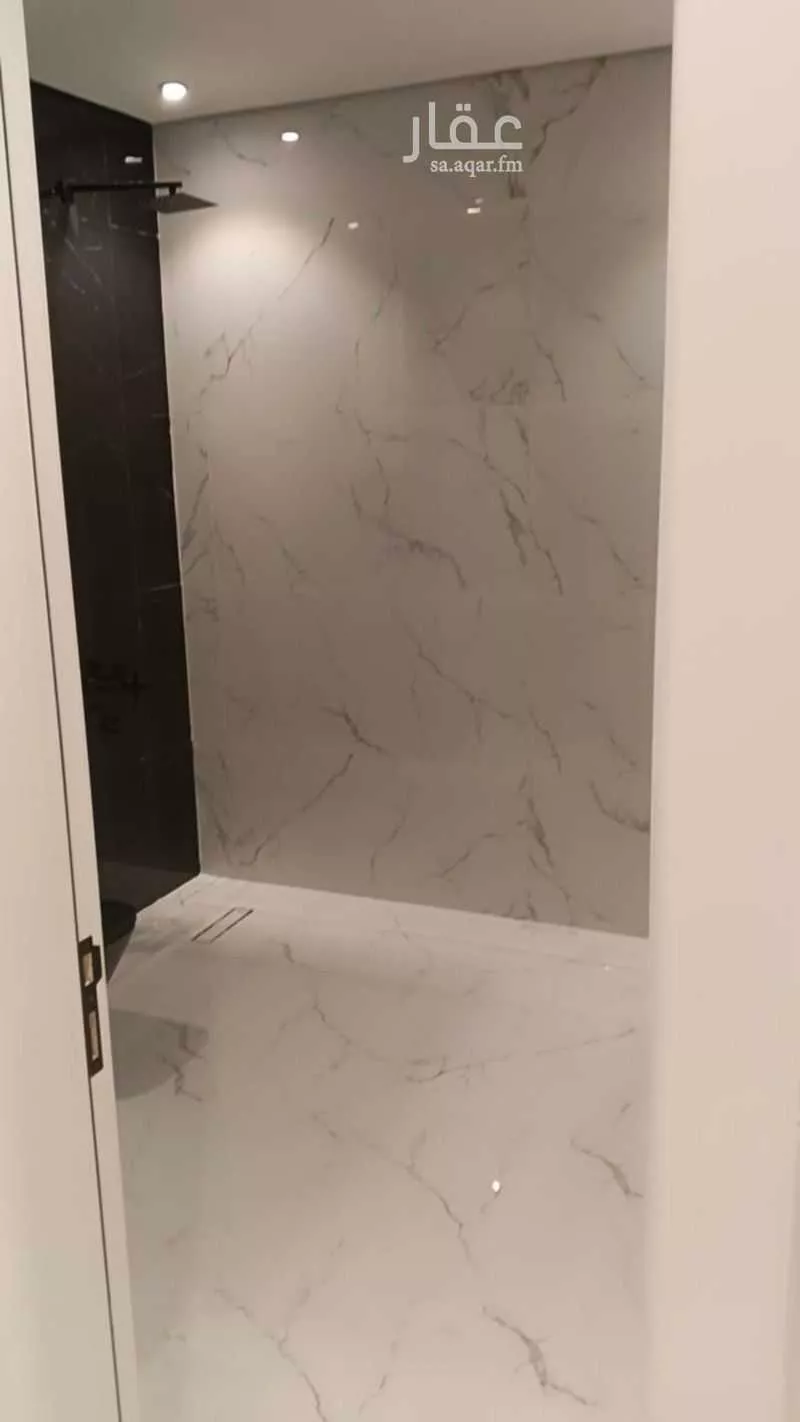 فيلا 7 غرف في الأمل 14