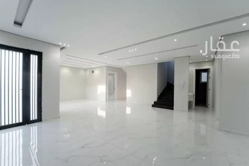 فيلا 7 غرف في الأمل 15