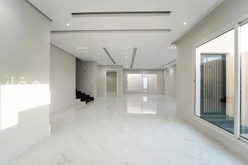 فيلا 7 غرف في الأمل 7