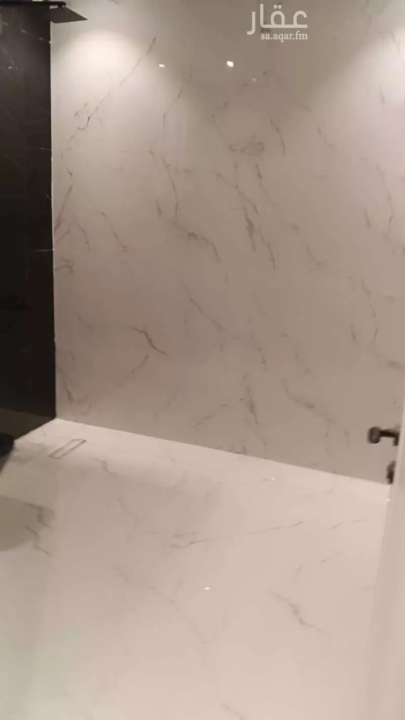 فيلا 7 غرف في الأمل 9