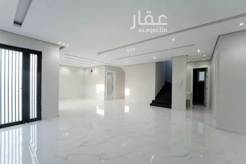 فيلا 6 غرف في الأمل 8