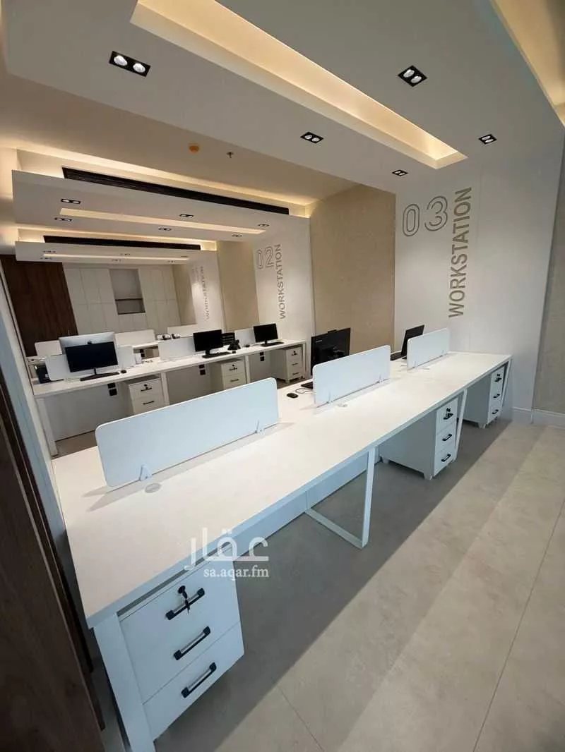 مكتب 366 م² في النرجس 2