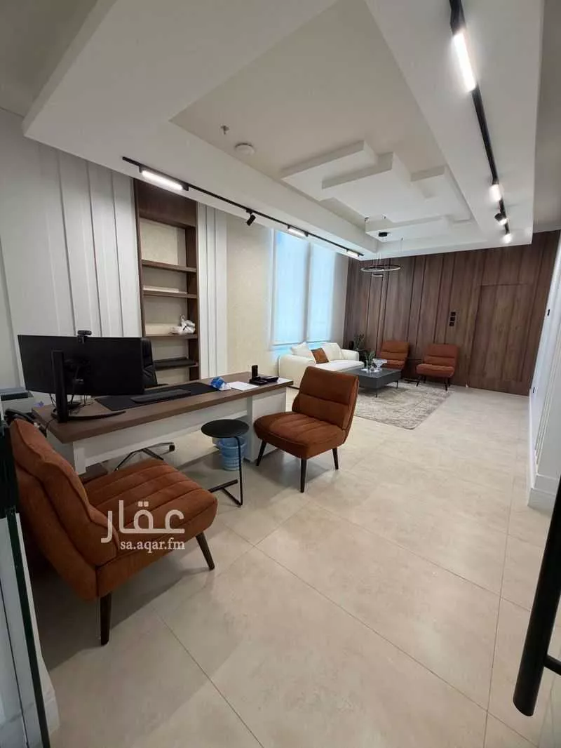 مكتب 366 م² في النرجس 8