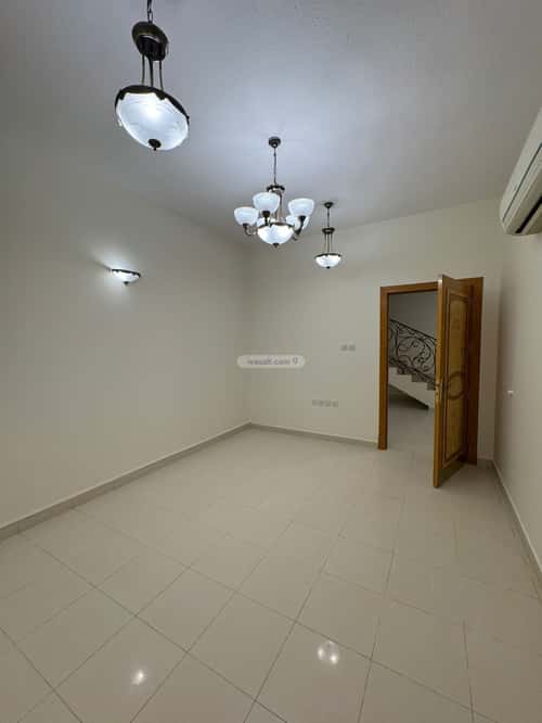 10 bedroom villa in Irqah 12