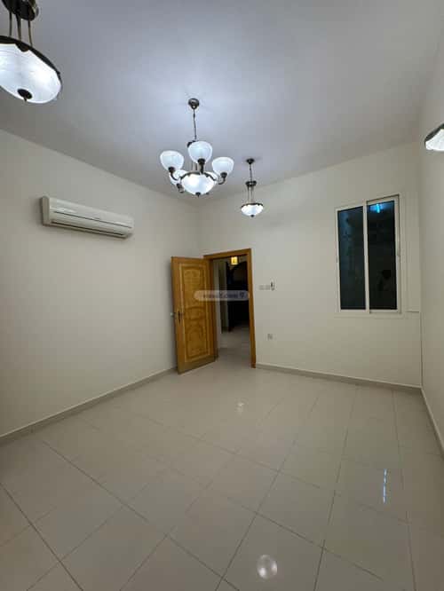 10 bedroom villa in Irqah 17