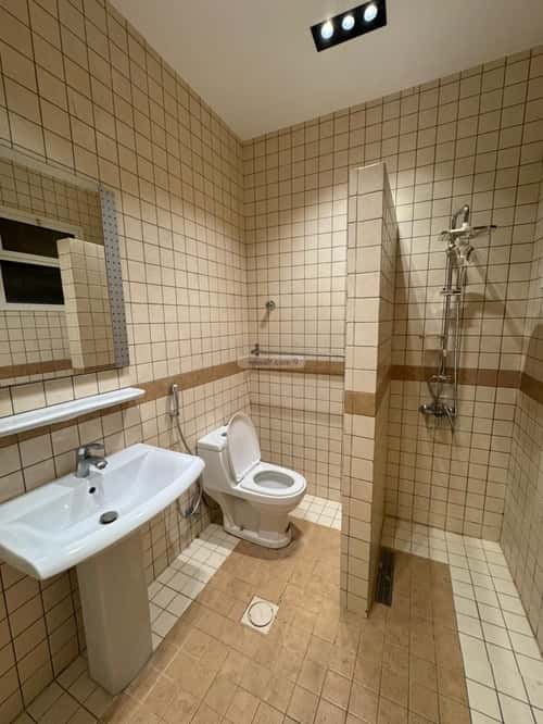 10 bedroom villa in Irqah 9