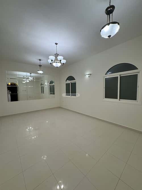 10 bedroom villa in Irqah 10