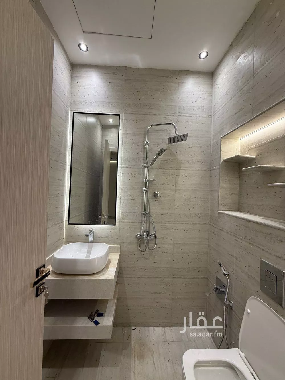 4 bedroom apartment in Dhahrat Laban 6