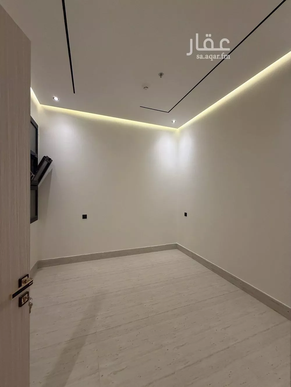 4 bedroom apartment in Dhahrat Laban 10
