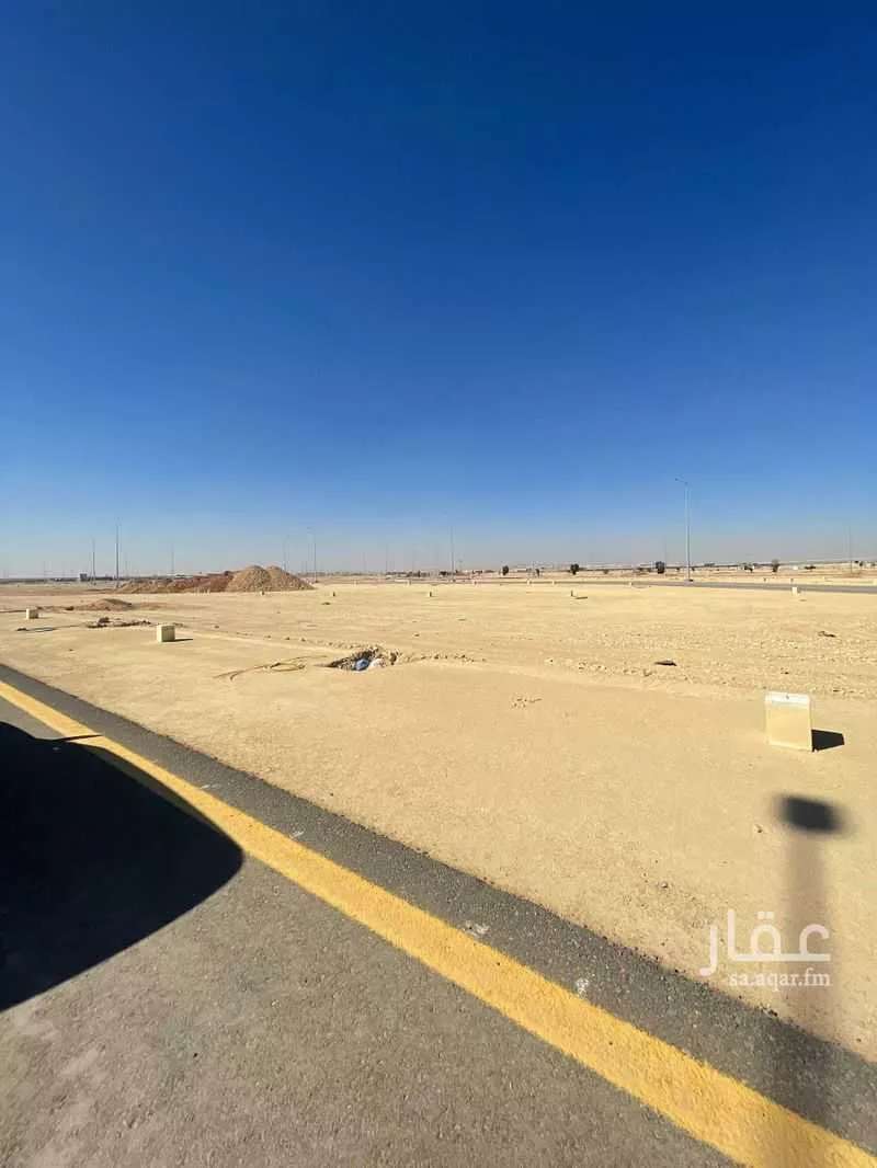 900 sqm land in Ash Sharq 2