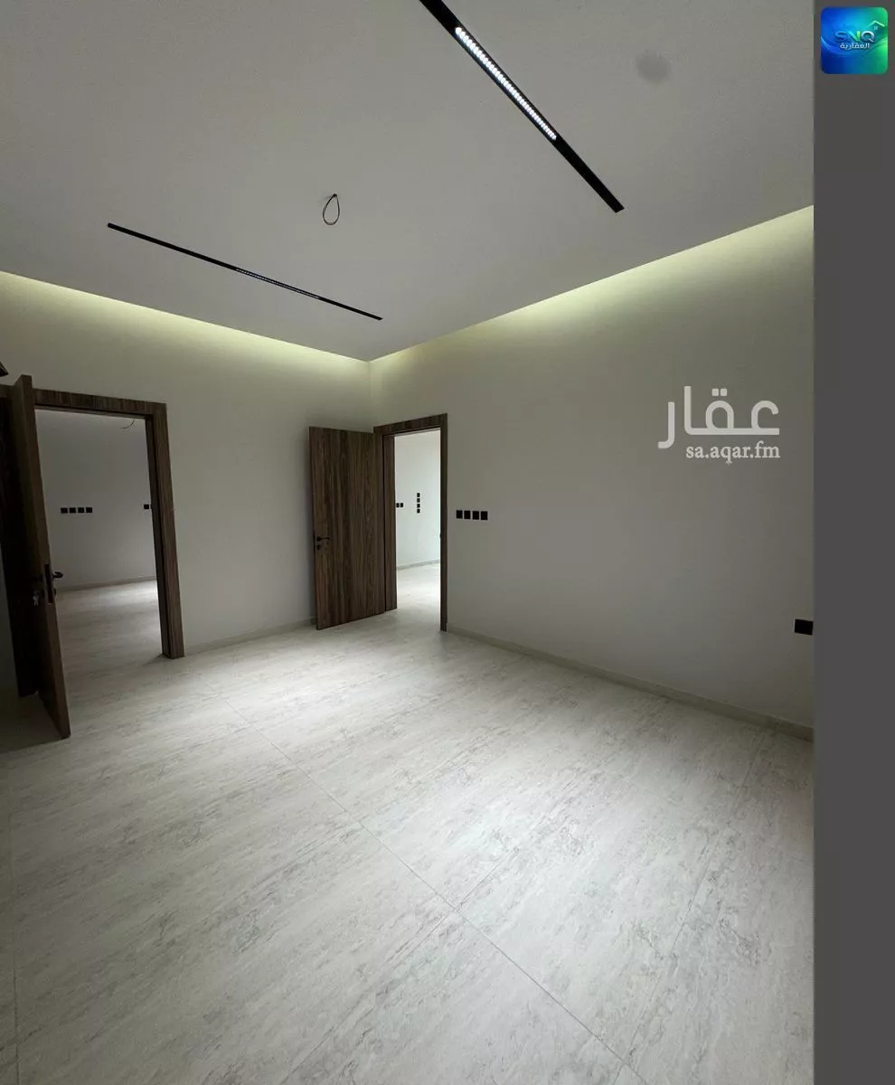 شقة 5 غرف في ضاحية الملك فهد 15