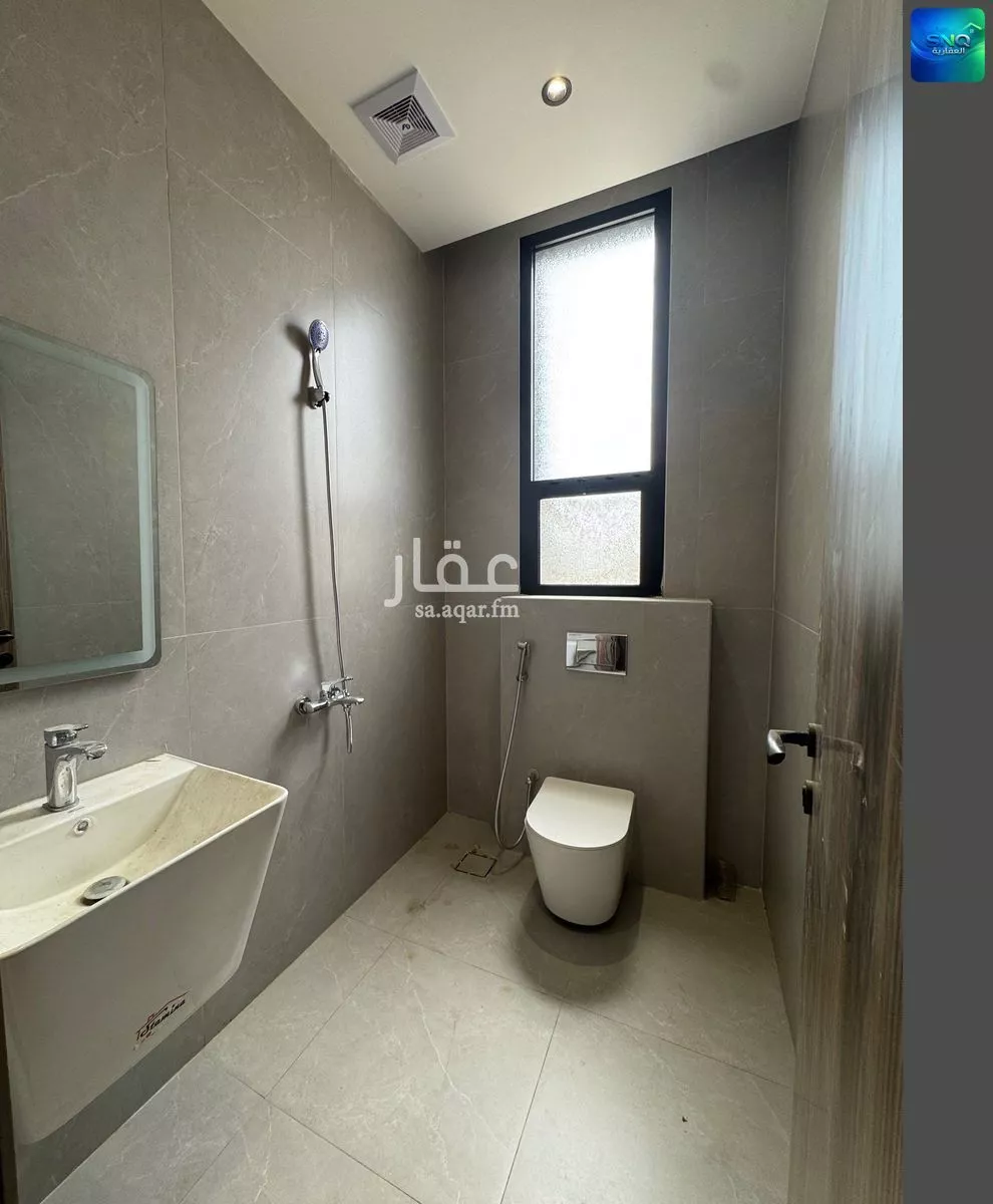 شقة 5 غرف في ضاحية الملك فهد 16