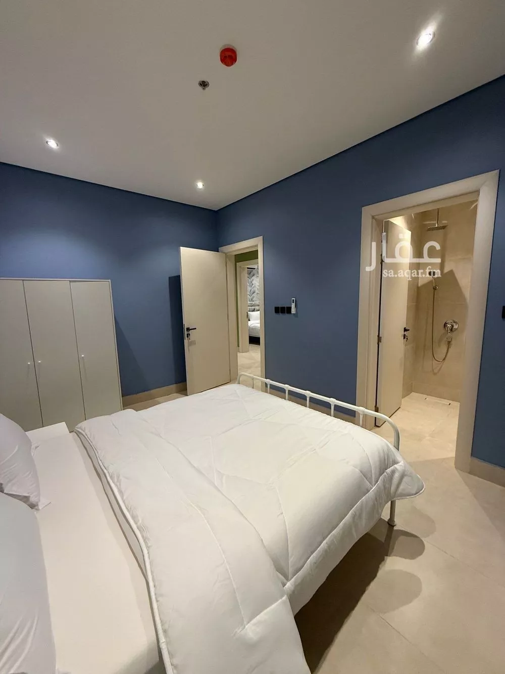 شقة 4 غرف في العارض 2