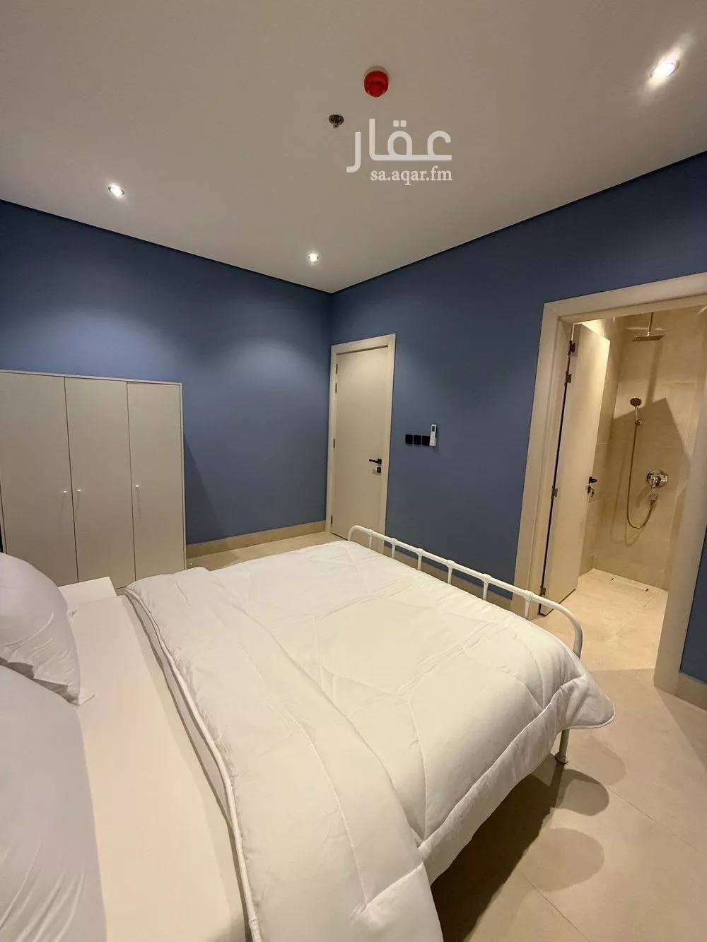 شقة 4 غرف في العارض 6