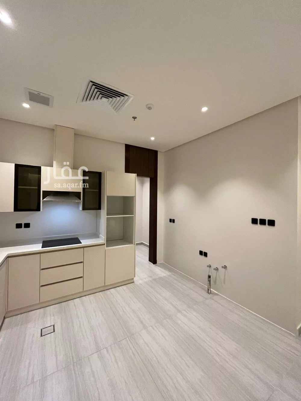 3 bedroom apartment in Al Malqa 8
