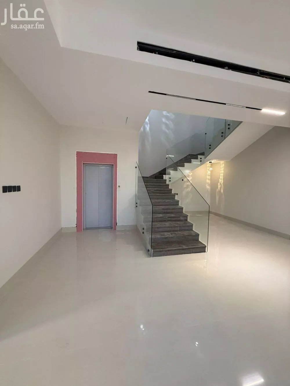 فيلا 6 غرف في المهدية 23