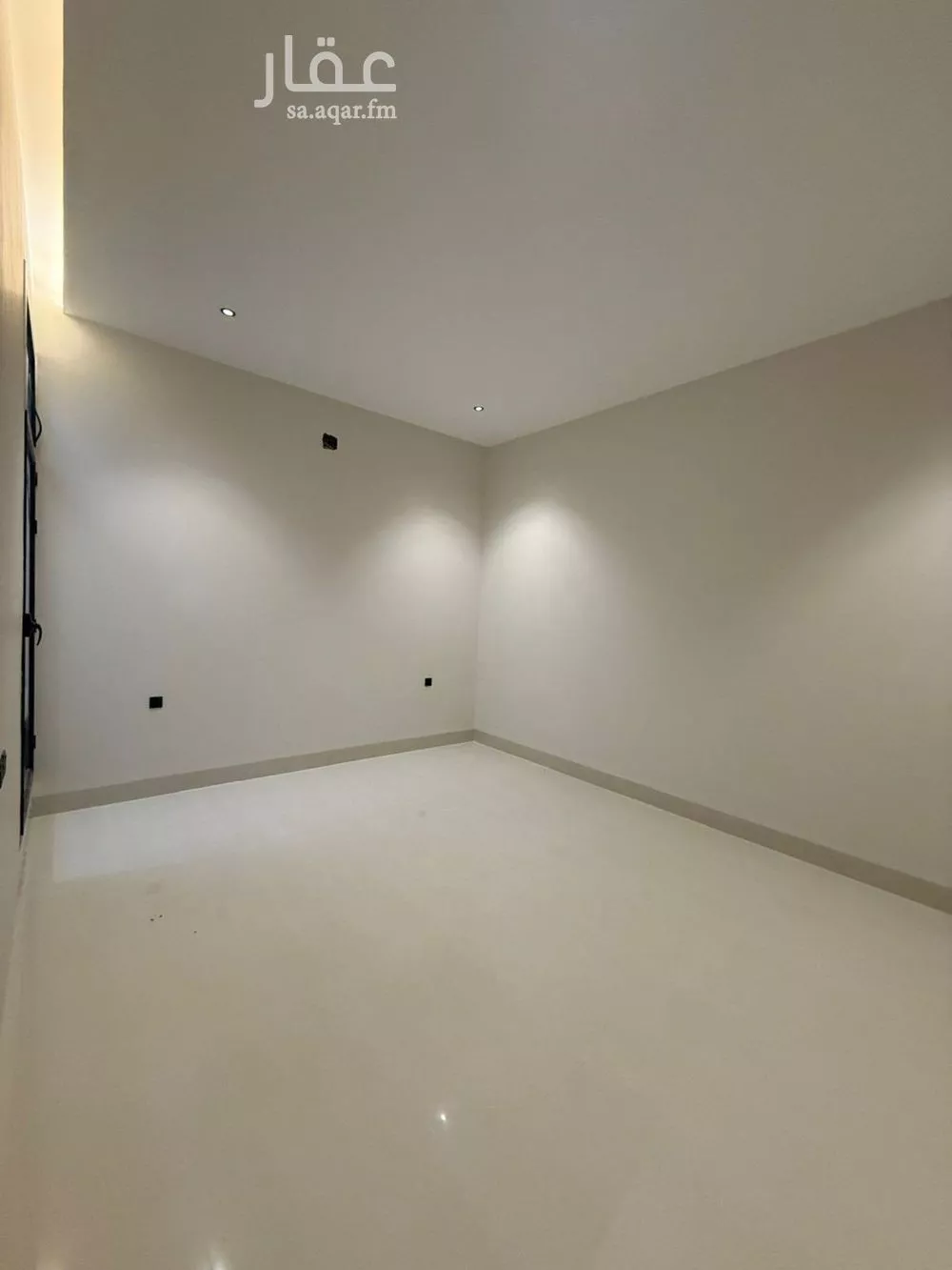 فيلا 6 غرف في المهدية 5