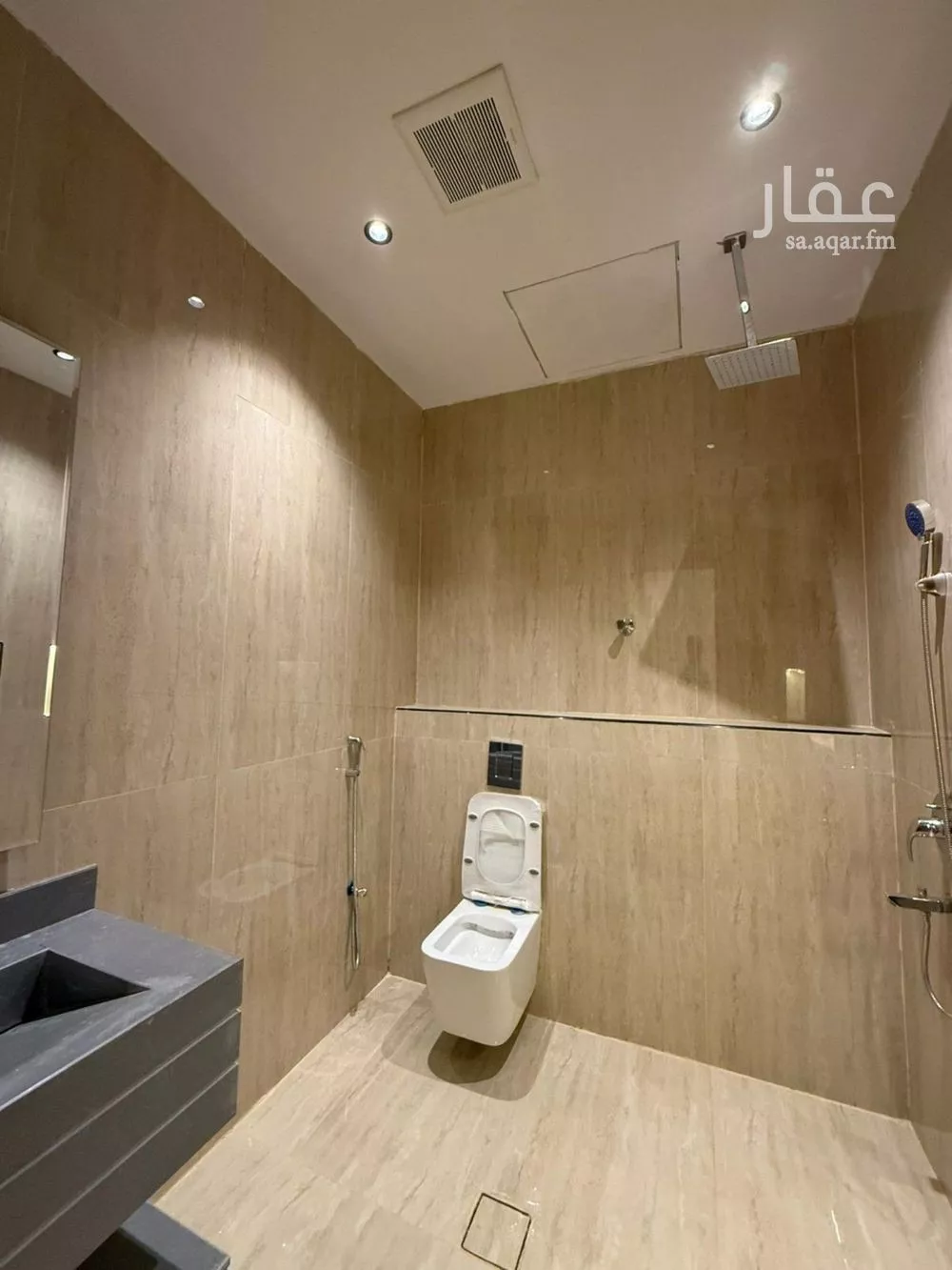 فيلا 6 غرف في المهدية 8