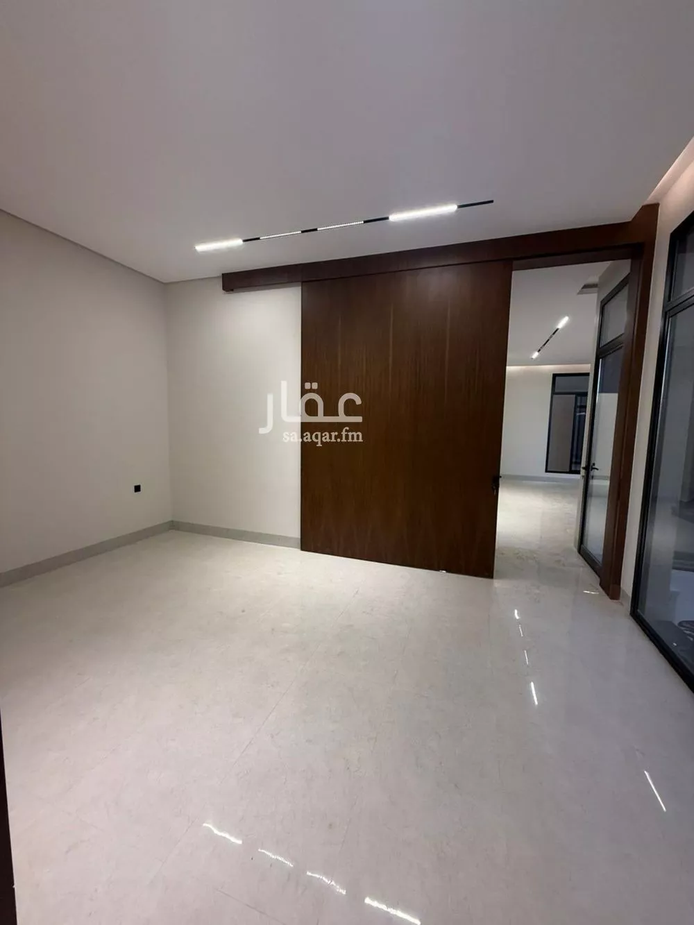 فيلا 6 غرف في المهدية 15