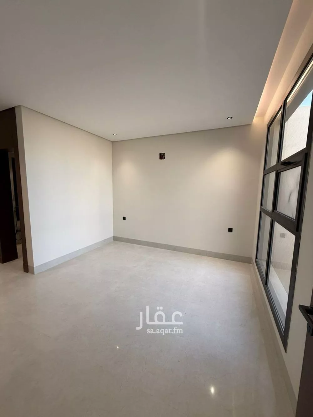 فيلا 6 غرف في المهدية 9