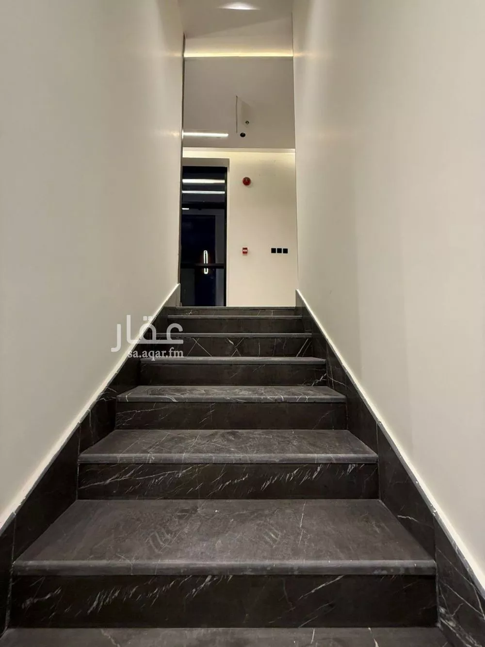 شقة 4 غرف في المهدية 7