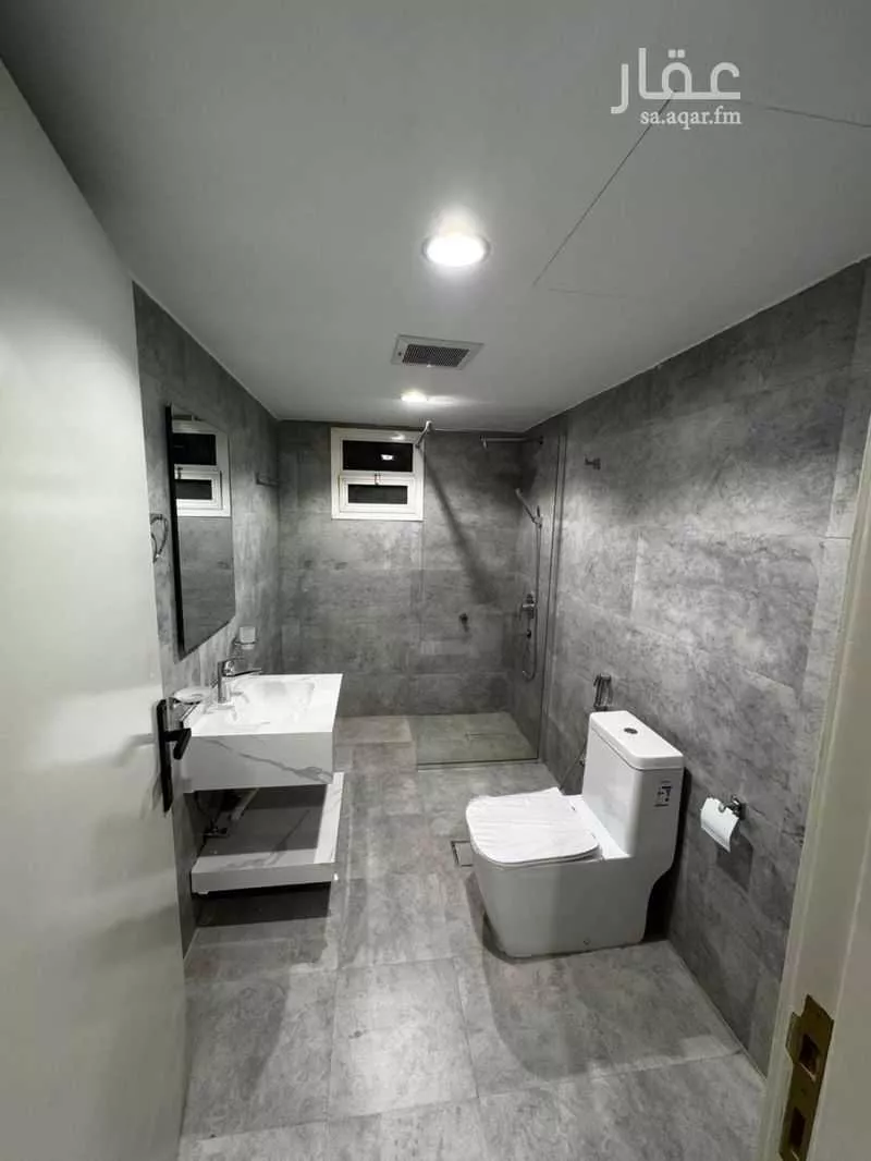 شقة 4 غرف في الفلاح 2