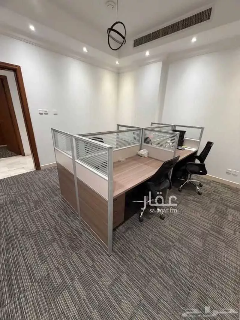 مكتب 135 م² في اليرموك 2