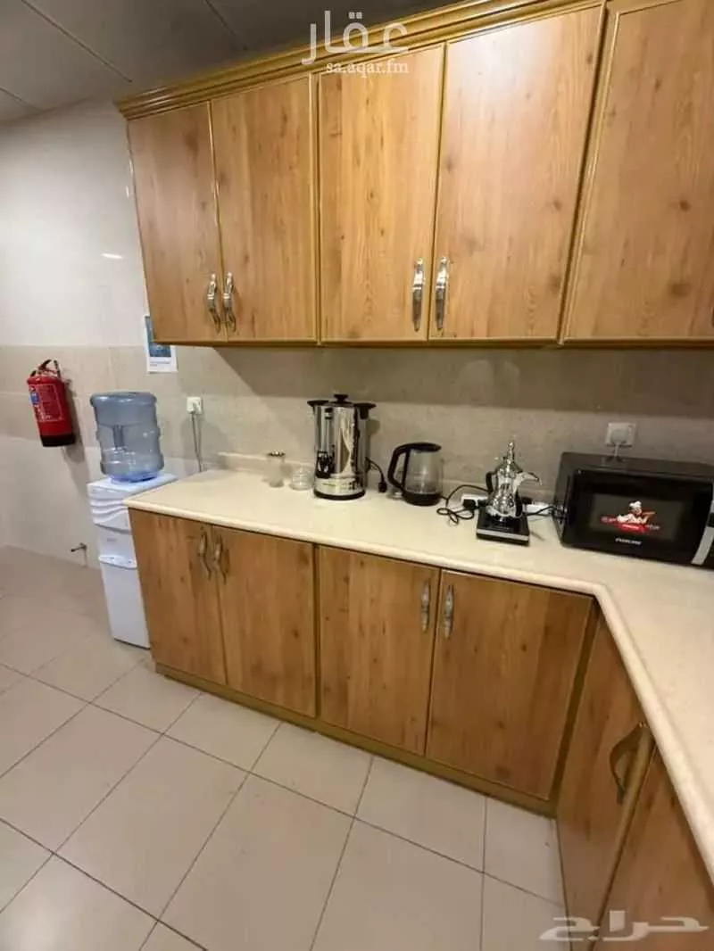 مكتب 135 م² في اليرموك 3