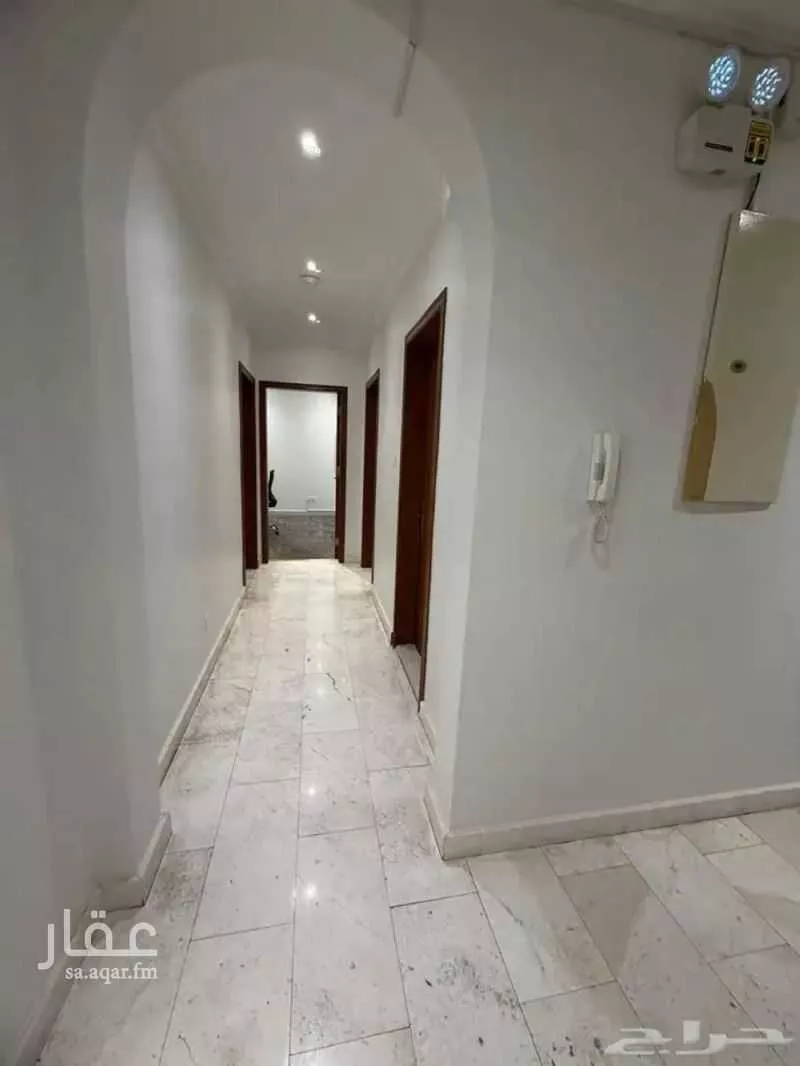 مكتب 135 م² في اليرموك 4