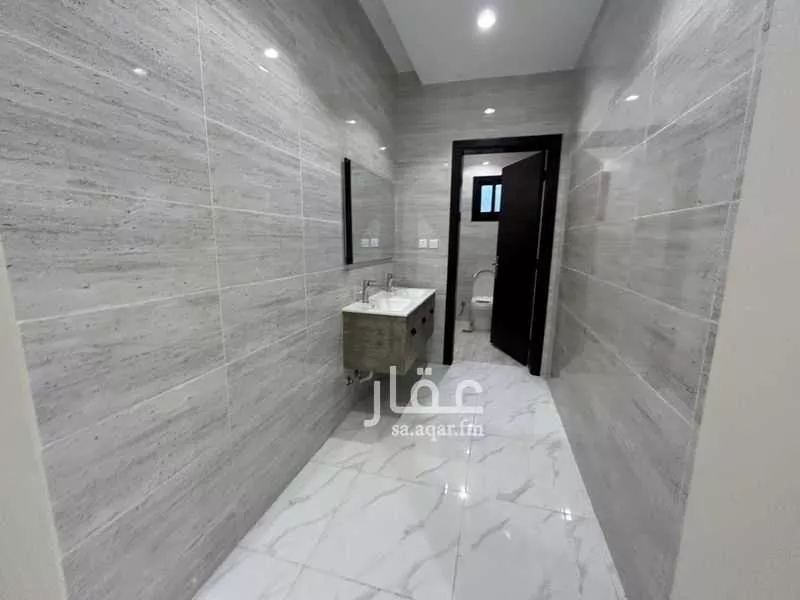 شقة  في طيبة 4