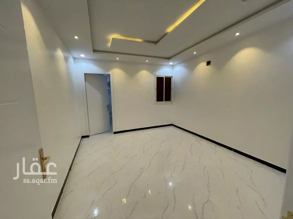 5 bedroom villa in Badr 3