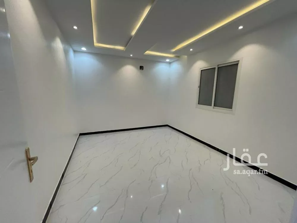 5 bedroom villa in Badr 7