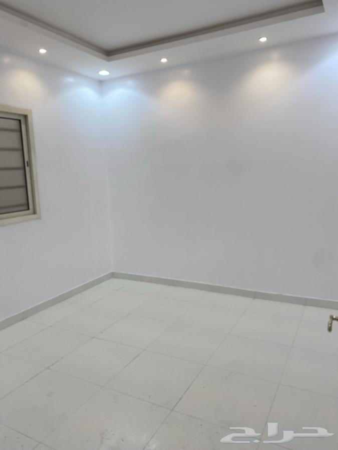 شقة 3 غرف في الرمال 11